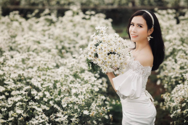 "Tiểu tam" trong phim "Hãy nói lời yêu" khoe nhà mới - 1