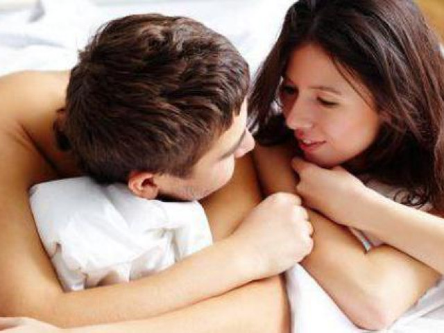 Sức khỏe đời sống - Cứ rụng trứng lại "thèm chuyện ấy", vì sao?