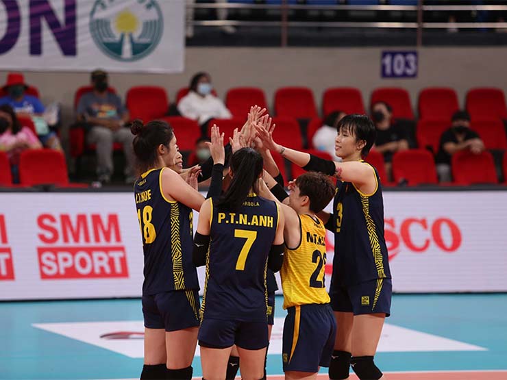 ĐT bóng chuyền nữ Việt Nam đại náo giải châu Á: Thắng Iran, vượt Trung Quốc lên đầu bảng
