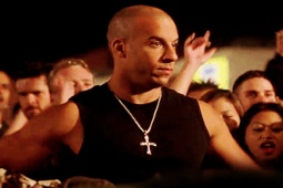 "Fast & Furious" bị phản đối vì quái xế tụ tập đua xe khiến 178...