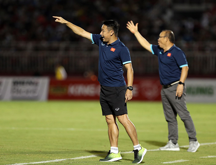 HLV Vũ Hồng Việt sẽ dẫn dắt CLB Nam Định ở lượt về V-League 2022