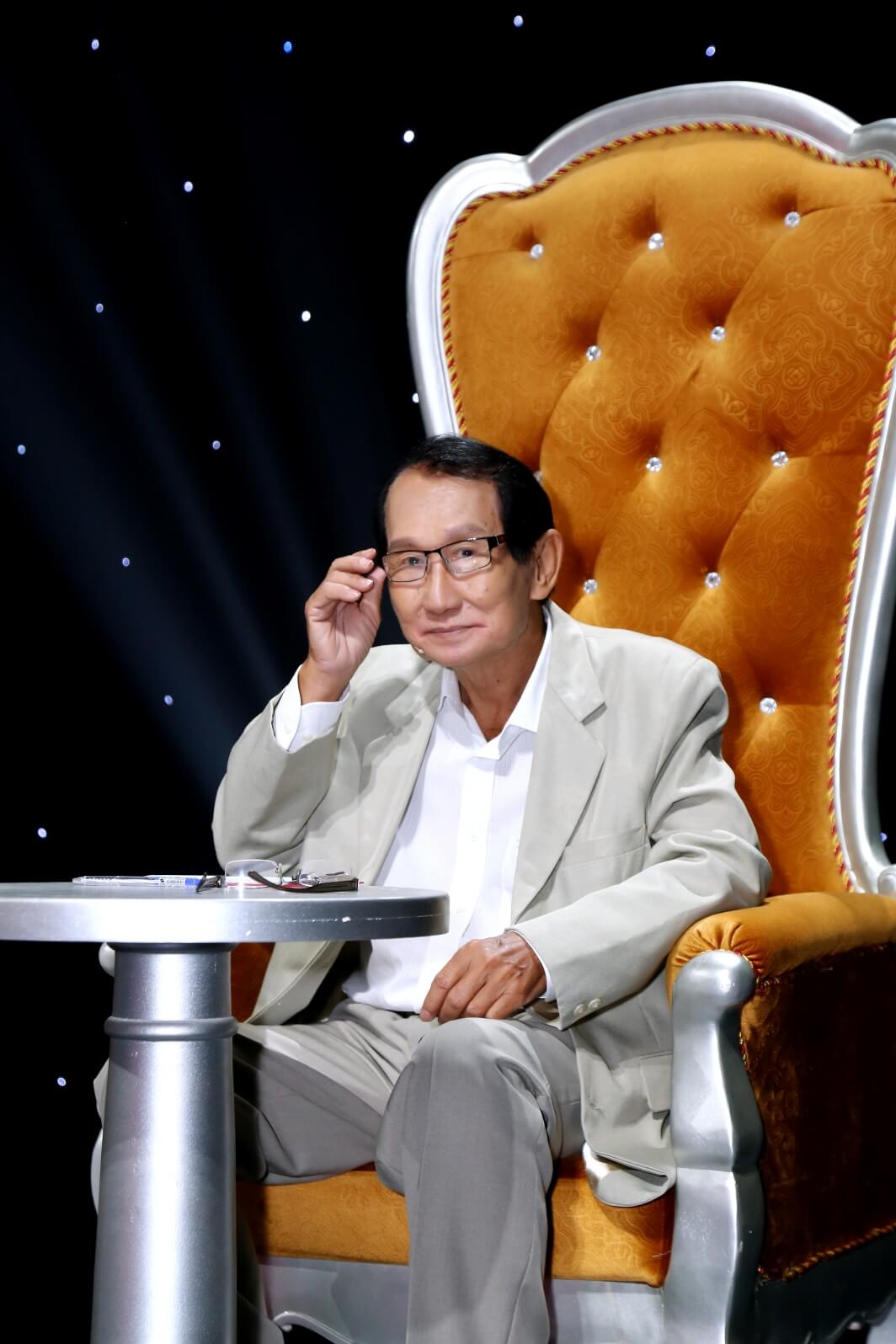 Tuổi 82, nhạc sĩ “Hoa mười giờ” tiết lộ có “tình nhân” mới - 2