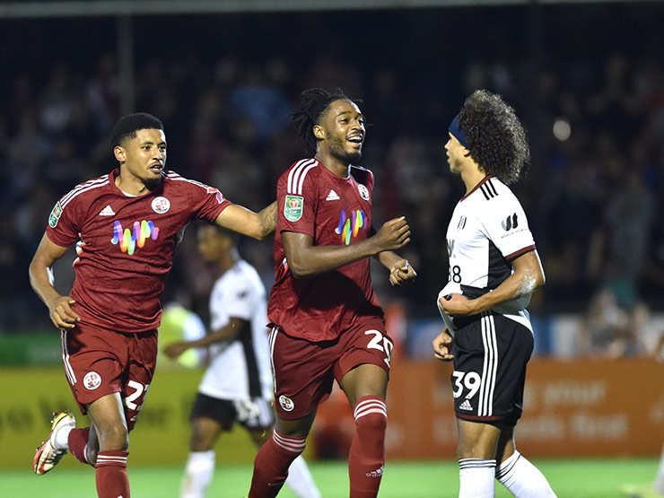 Bóng đá - Cực sốc tân binh Ngoại hạng Anh Fulham bị "tí hon" đá bay khỏi Cúp Liên đoàn