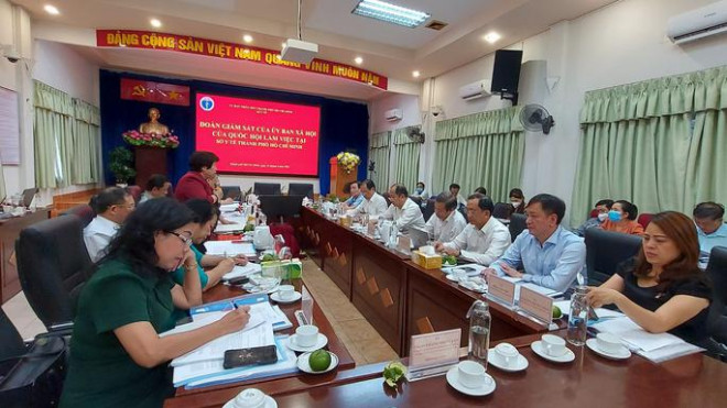 Toàn cảnh buổi làm việc với đoàn giám sát của Ủy ban các vấn đề xã hội của Quốc hội tại Sở Y tế TP HCM