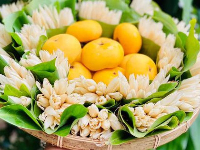 Thị trường - Tiêu dùng - Những set quả "Cô Tiên" bắt mắt có giá đắt đỏ vẫn thu hút người mua