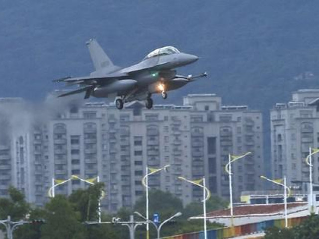 Đài Loan (Trung Quốc) khoe máy bay chiến đấu tiên tiến F-16V