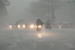 Tin tức trong ngày - Thời tiết ngày 25/8: Miền Bắc sắp hứng mưa to do ảnh hưởng của bão số 3