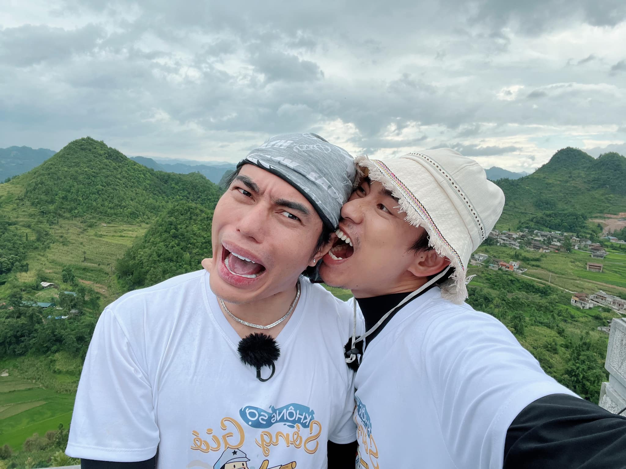 Cả hai vẫn có mối quan hệ thân thiết, hay đã xảy ra xích mích thật sự?