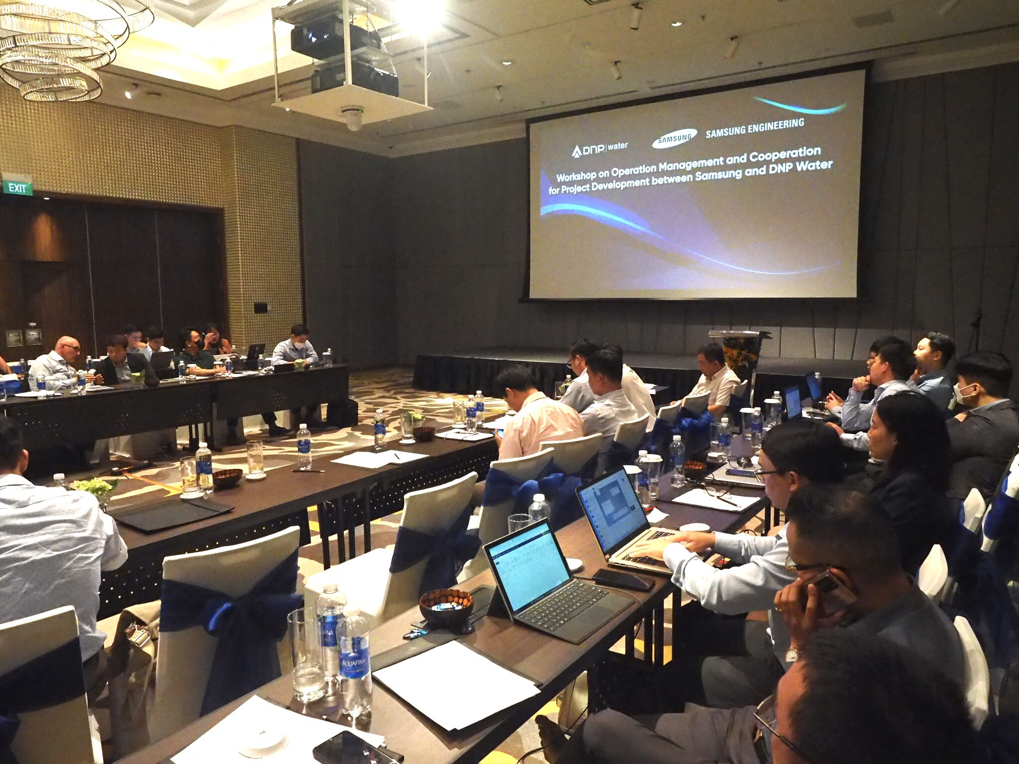 Toàn cảnh buổi hội thảo của Samsung và DNP Water
