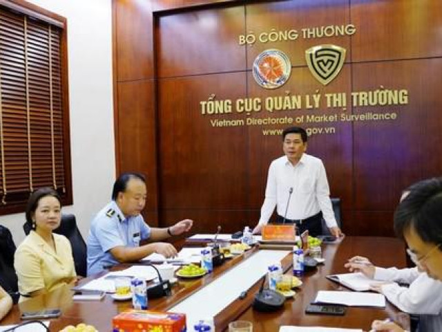 Thị trường - Tiêu dùng - Bộ trưởng Công Thương: Nói thiếu xăng dầu là ''hết sức phi lý''