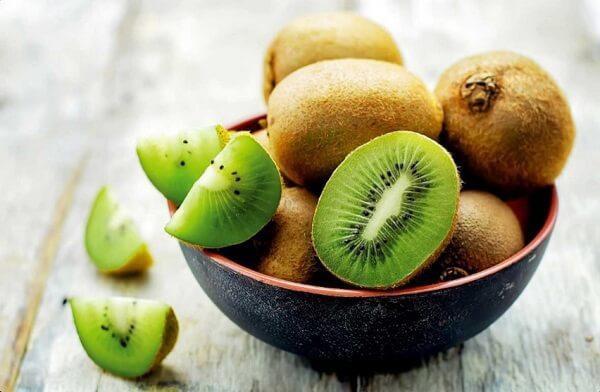  Được coi là loại quả "nhỏ mà có võ", nhưng khi ăn kiwi cần tuyệt đối nhớ những điều đại kỵ này