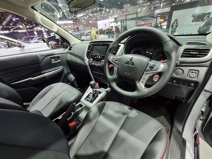 Ra mắt Mitsubishi Triton S-Limited Edition 2022, giá quy đổi từ 572 triệu đồng - 11