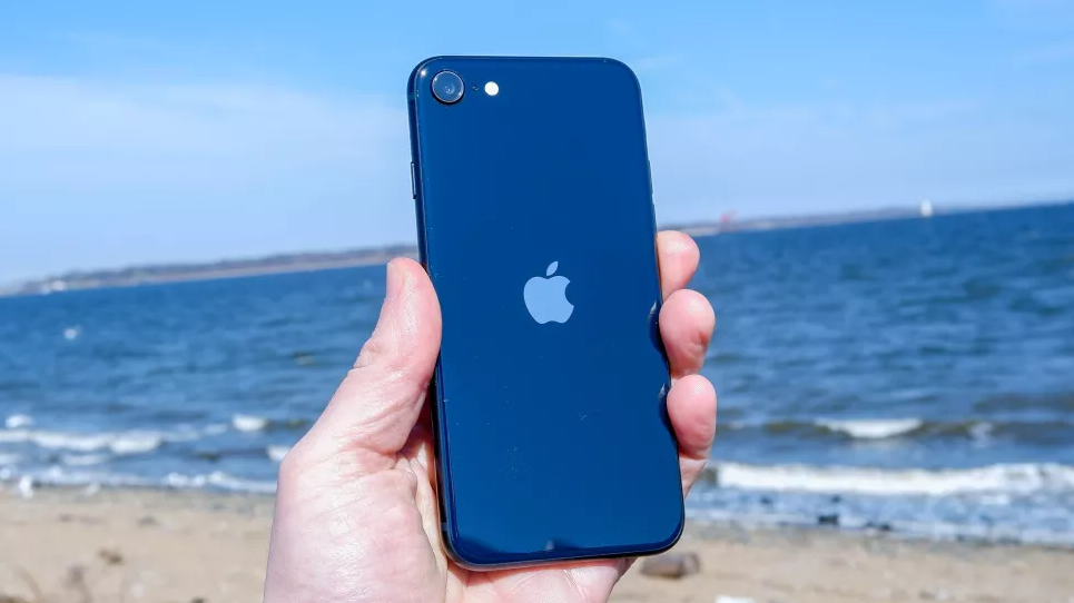 iPhone SE 2022.
