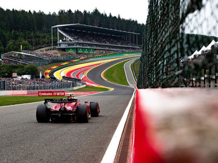 Thể thao - Đua xe F1, Belgian GP: Red Bull áp đảo tại Spa, loạt xuất phát hỗn loạn