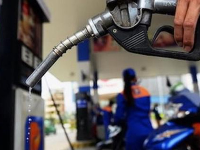 Thị trường - Tiêu dùng - Không thể chấp nhận kinh doanh xăng dầu kiểu ''lời ăn, lỗ nghỉ bán''