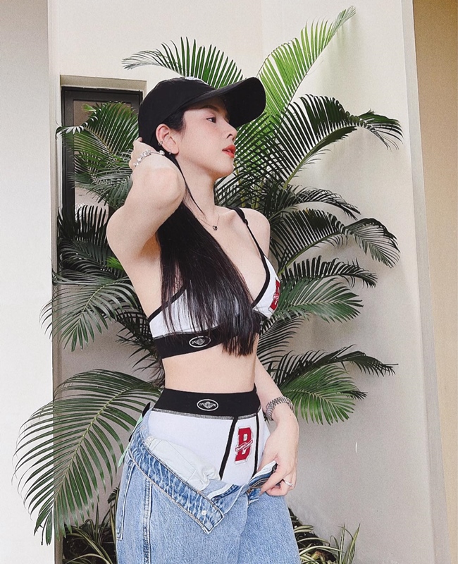 Bạn gái diễn viên Hồng Thanh sở hữu gương mặt xinh đẹp, thân hình cân đối với vòng eo 59cm.
