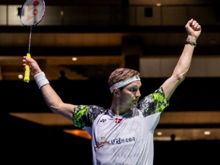 Thể thao - "Siêu nhân" 1m94 Axelsen vô địch cầu lông thế giới, kính nể Lin Dan