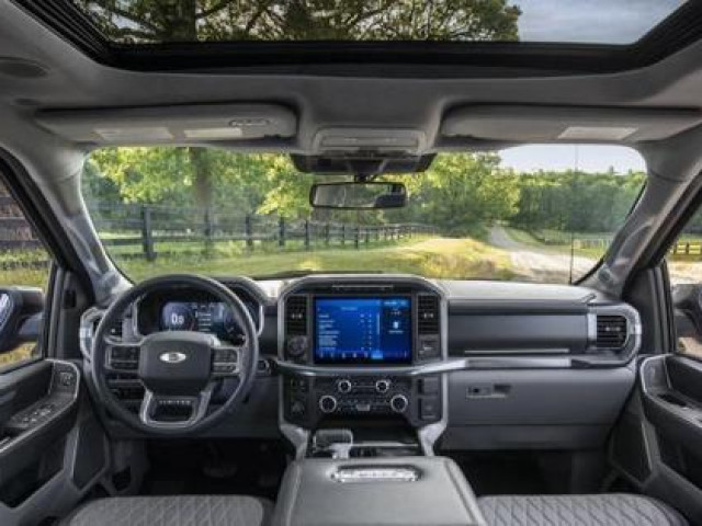 Tin tức ô tô - Top 10 bán tải sở hữu nội thất sang trọng nhất