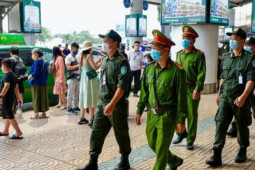Cận cảnh Nội Bài tăng cường kiểm soát an ninh cấp độ 1 dịp Quốc khánh