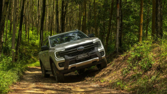 Ford Ranger 2022 thay đổi ra sao so với thế hệ cũ? - 13