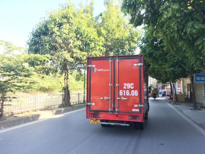 Từ 1-9, bãi bỏ các quy định liên quan tới hình thức xử phạt tước quyền sử dụng giấy phép kinh doanh vận tải bằng xe ô tô. Ảnh: TN