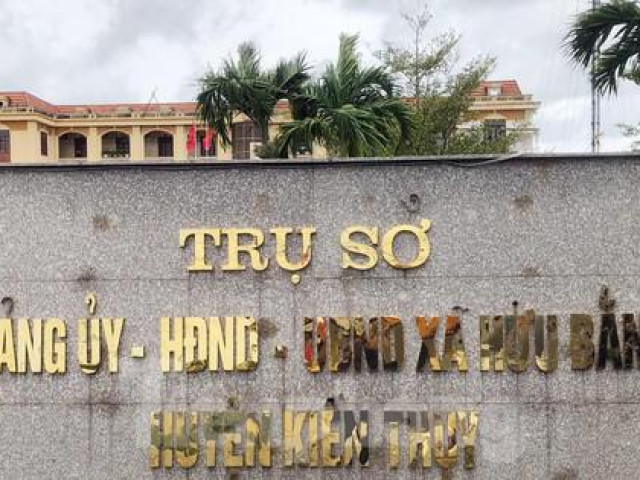 Chủ tịch xã ở Hải Phòng bỏ nhiệm sở, tới các điểm du lịch nổi tiếng ở Đà Nẵng
