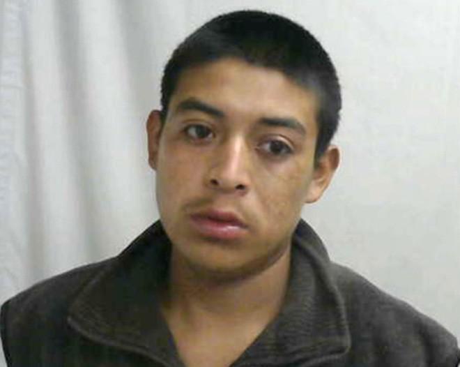 Tập trung lái xe giao hàng, người phụ nữ hoảng hốt khi phát hiện cảnh tượng phía sau - 3