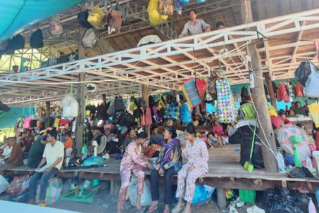 Thông tin mới về vụ 15.000 người Campuchia tụ tập tránh "tận thế"