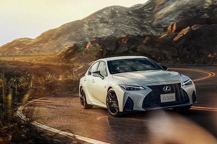 Chi tiết Lexus IS 500 F Sport phiên bản giới hạn 500 chiếc trên toàn cầu - 1