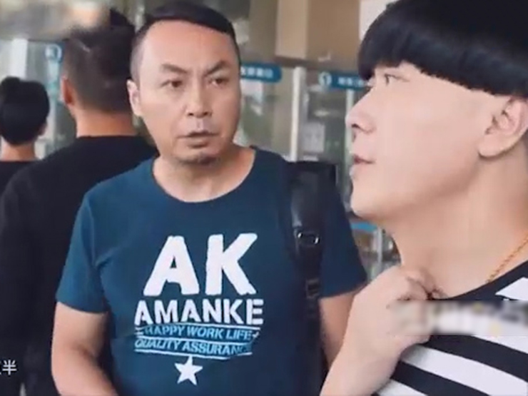 Clip hài hước - Cái giá phải trả cực đắt khi có ý định chen lấn lúc xếp hàng