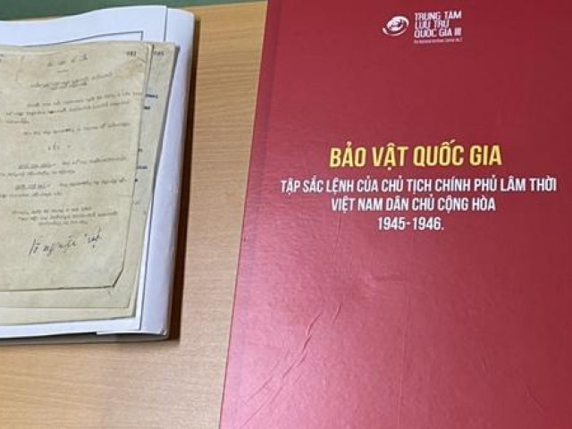 Tin tức trong ngày - Thông tin ít biết về Tập Sắc lệnh - bảo vật quốc gia