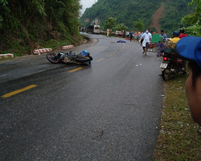 Hiện trường vụ tai nạn khiến 2 vợ chồng anh H. tử vong - Ảnh: Facebook