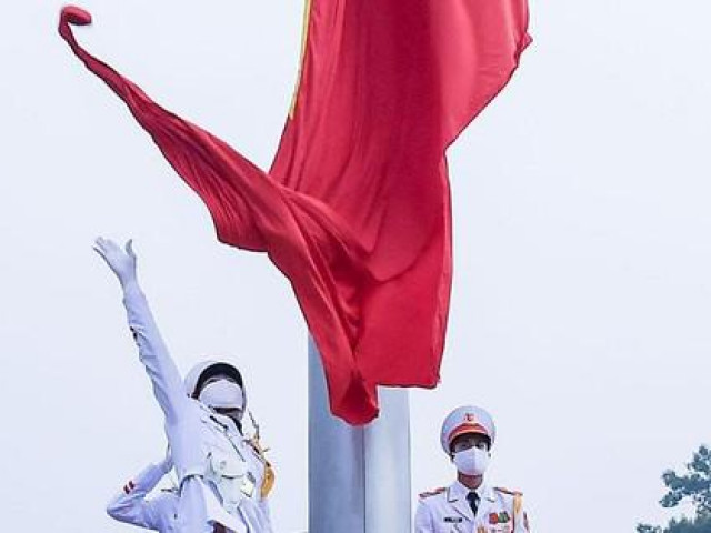 Tin tức trong ngày - Trang nghiêm nghi lễ thượng cờ ngày Quốc khánh ở quảng trường Ba Đình