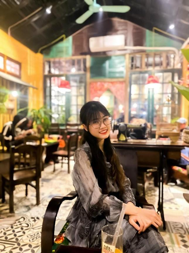 Ngay trong năm học đầu tiên, Vân Anh đã tham gia cuộc thi: “Tiếng hát học sinh, sinh viên trường Đại học Lâm nghiệp – The voice VNUF 2020’’ và đạt giải khuyến khích.