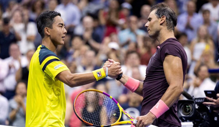 Rafael Nadal để thua set đầu tiên nhưng vẫn lội ngược dòng thành công trước Rinky Hijikata ở vòng 1 US Open năm nay