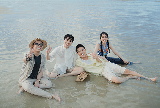 Trúc Nhân, Orange, Anh Tú và Hứa Kim Tuyền “quậy tưng bừng" giữa bãi biển - 4