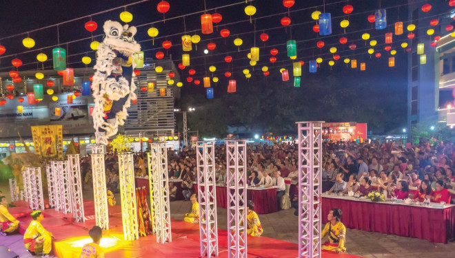 Một vòng phố người Hoa - 11