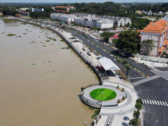 Tin tức trong ngày - Ngắm phố đi bộ đầu tiên tại Bình Dương trước "giờ G"