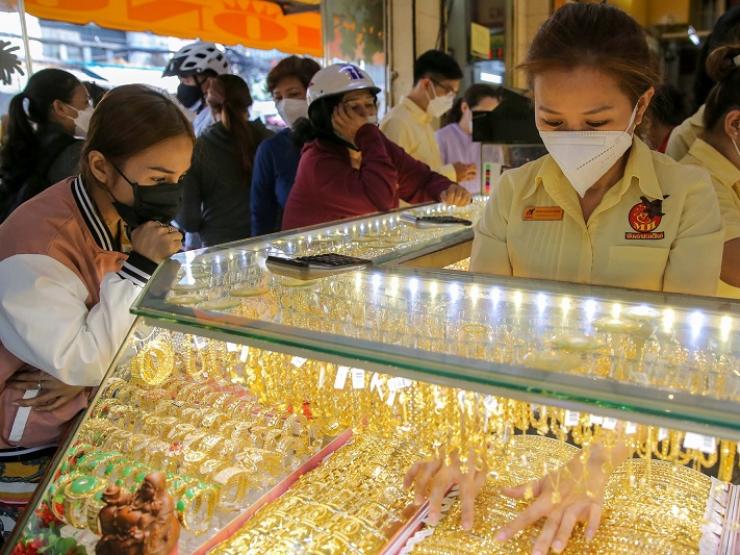 Kinh doanh - Giá vàng hôm nay 2/9: Lao xuống mức thấp nhất trong vòng 6 tuần qua