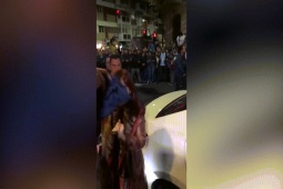 Thế giới - Video: Phó Tổng thống Argentina bị sát thủ gí súng vào đầu