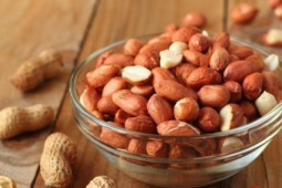 Ẩm thực - Lành như lạc luộc cũng có thể hóa "thuốc độc" với những người sau
