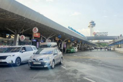 Tin tức trong ngày - Đề xuất thu hồi khu đất 3.500 m2 để làm bãi đậu xe vào sân bay Tân Sơn Nhất