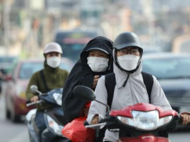 Tin tức trong ngày - Miền Bắc oi nóng kéo dài trước khi đón mưa dông, miền Nam tăng mưa