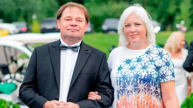 Ông trùm khí đốt Nga Sergei Protosenya và vợ Natalya. Nguồn: CNN.