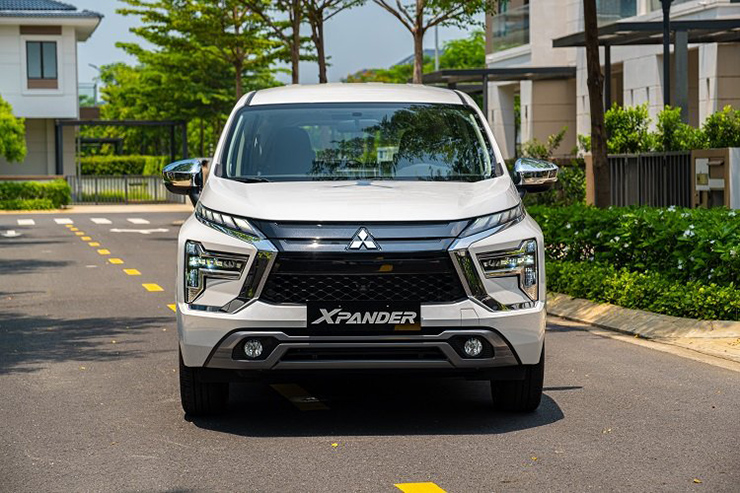 Giá xe Mitsubishi Xpander tháng 9/2022, tặng Camera lùi khi mua bản MT - 5