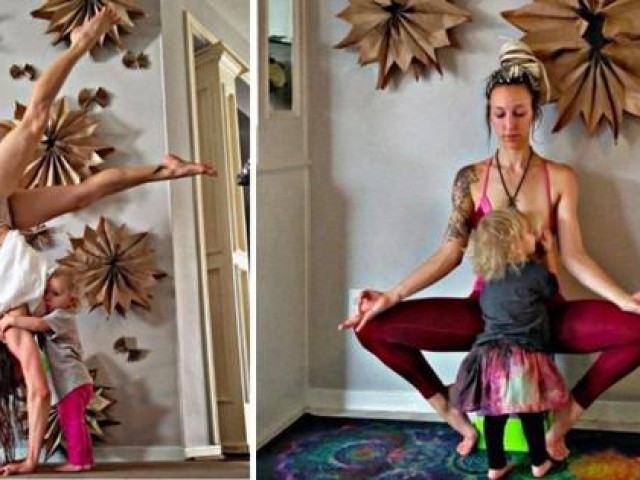 Bạn trẻ - Cuộc sống - Clip: Bà mẹ vừa tập yoga vừa cho con bú