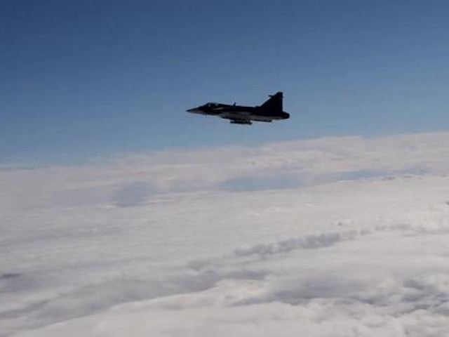 Media - Khoảnh khắc chiến đấu cơ Gripen của Thụy Điển phóng tên lửa Meteor