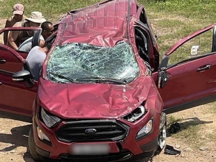 Tin tức trong ngày - Đà Nẵng: Lao xuống chân cầu Khuê Đông, ô tô biến dạng hoàn toàn, 2 người trong xe trọng thương