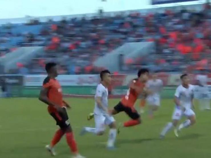 Video bóng đá Đà Nẵng - Hải Phòng: Tuyệt phẩm mở điểm, ”chốt hạ” phút 90 (Vòng 15 V-League)