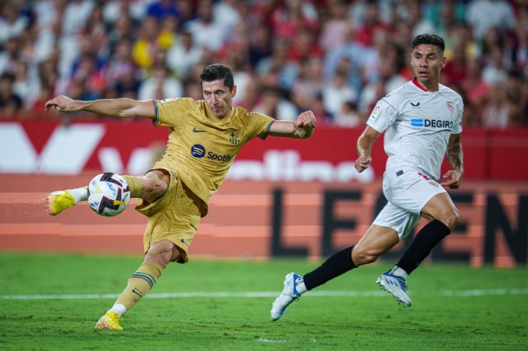 Lewandowski tiếp tục tỏa sáng giúp Barca đại thắng trên sân Sevilla
